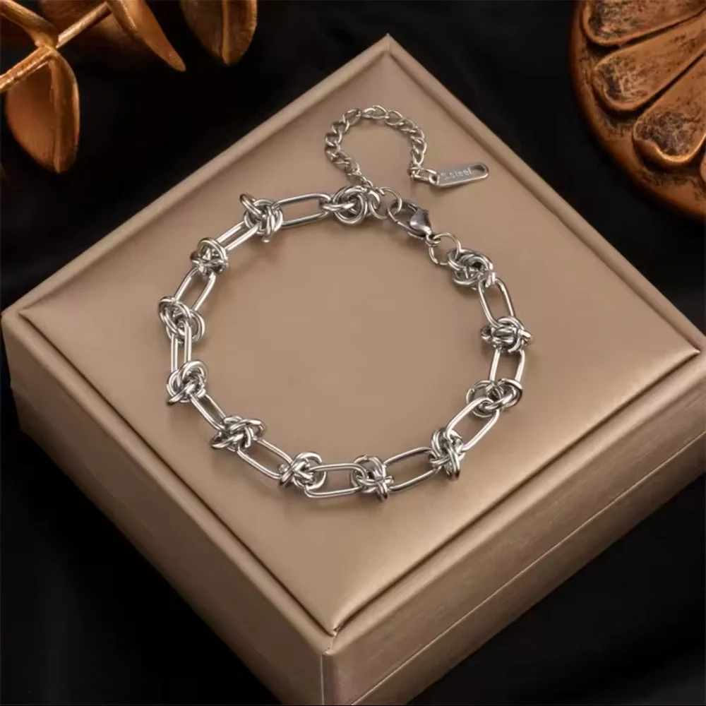 Elegant Silver Chain Necklace and Bracelet SET - Picture 6 of 13